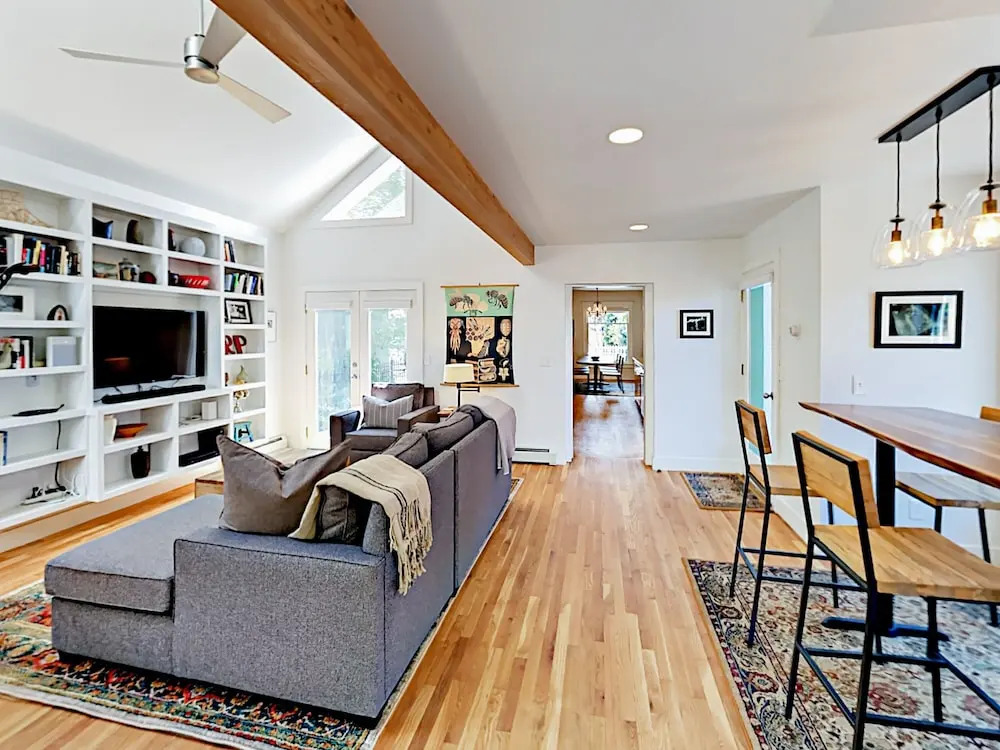 242 Hill Street House 3 Bedrooms 2 Bathrooms Home