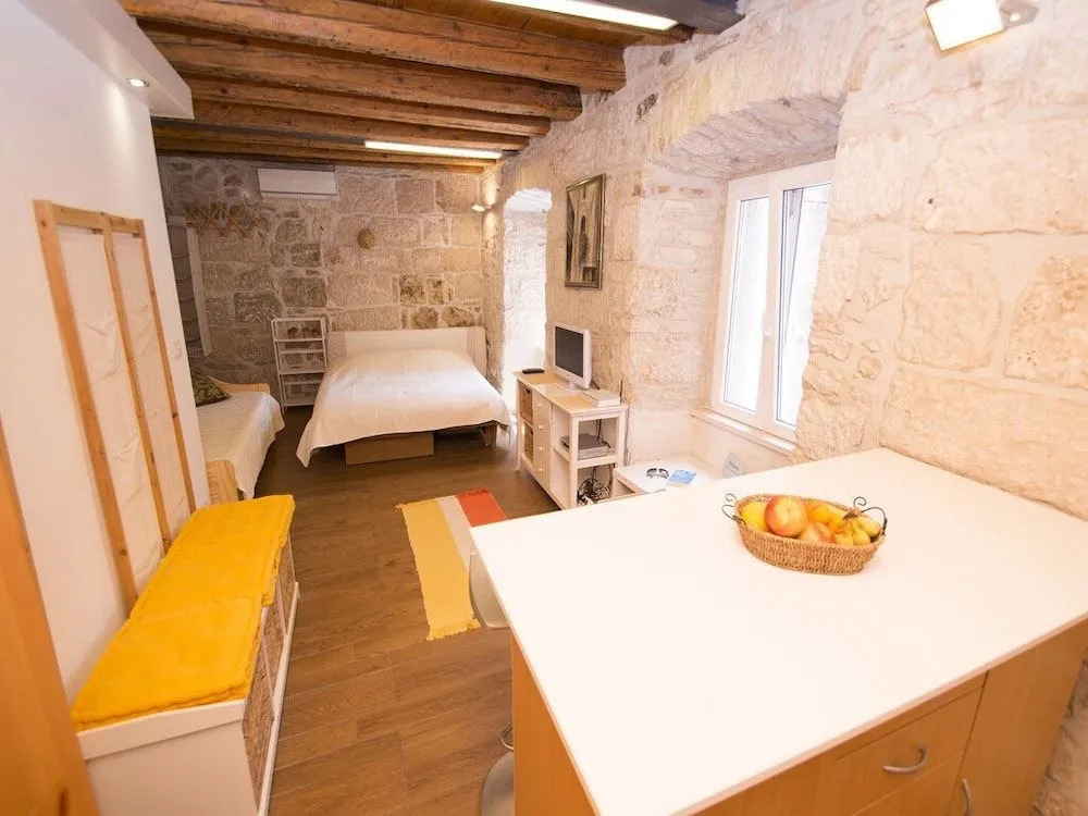 Apartments Stelina
