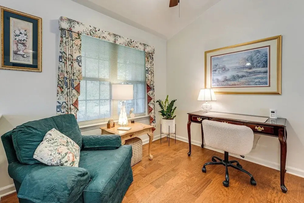 2 Mi to Ksu: Family Home w/ Games, Near Parks