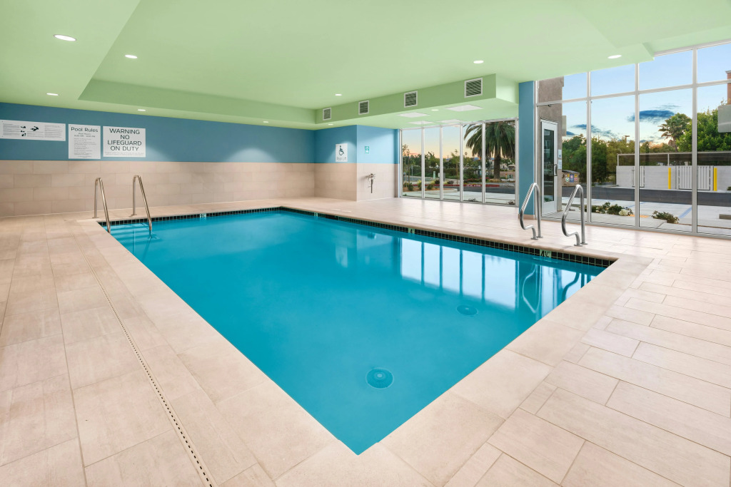 Holiday Inn Express & Suites Suisun City by IHG
