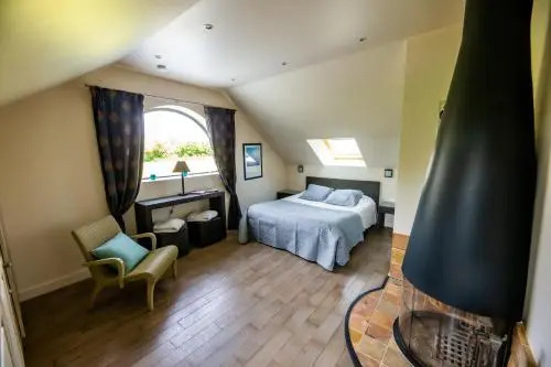 Chambres dHôtes et Suites à La Ferme de lOudon & SPA