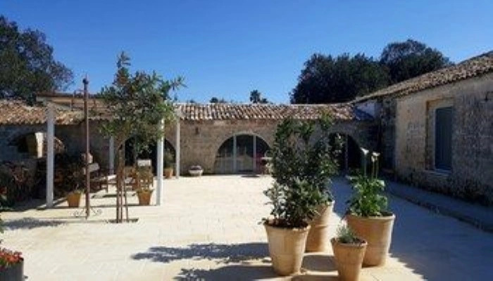 Masseria Violante Boutique Hotel