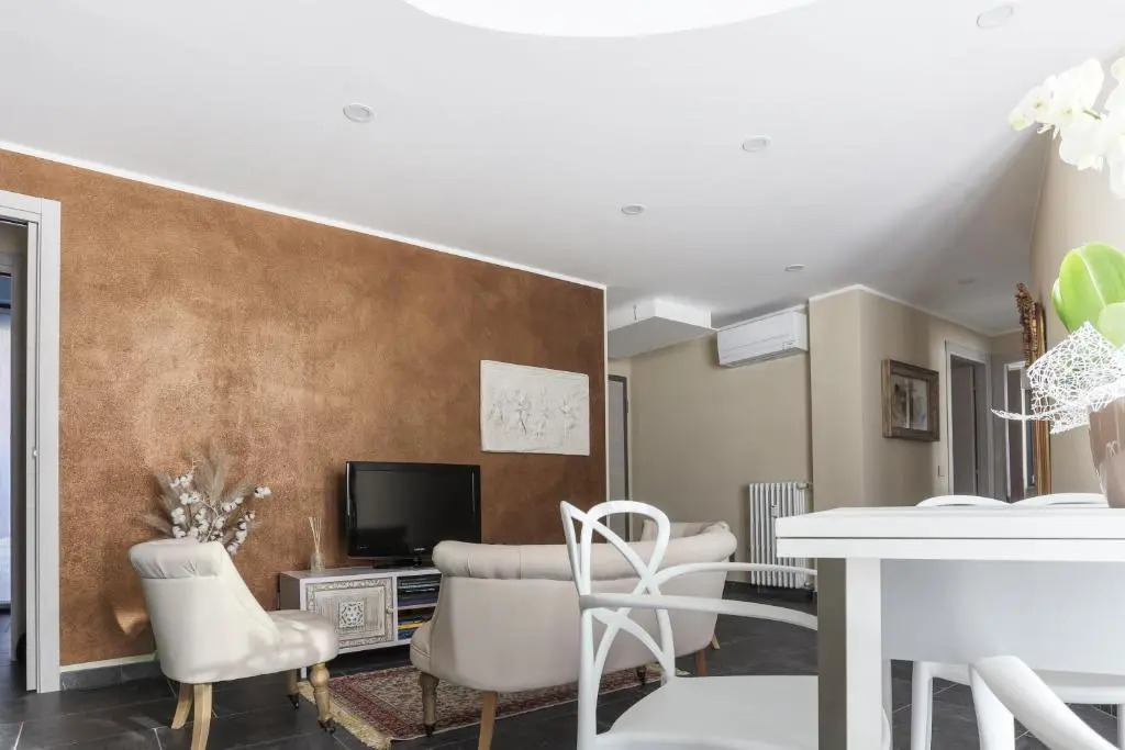 Elga's Apartment - Your charming stay on Lake Orta