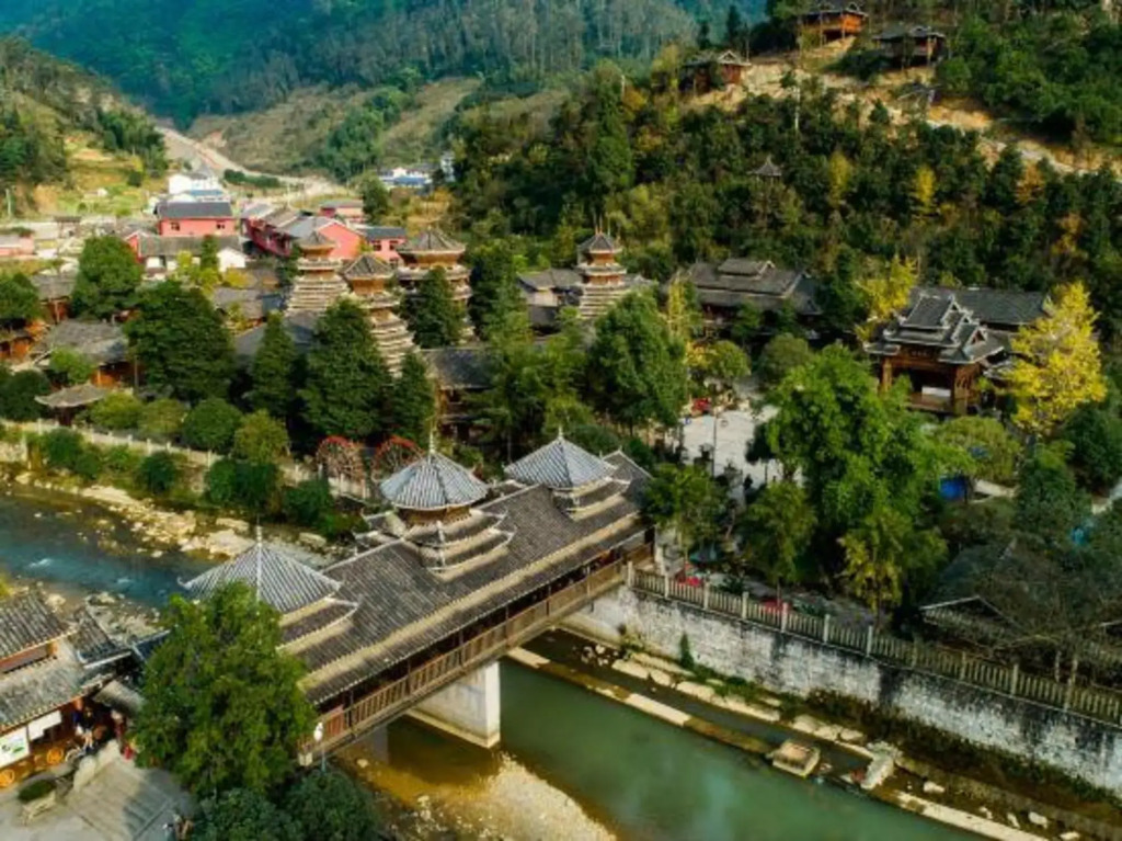 Guyun Langqiao Holiday Hotel