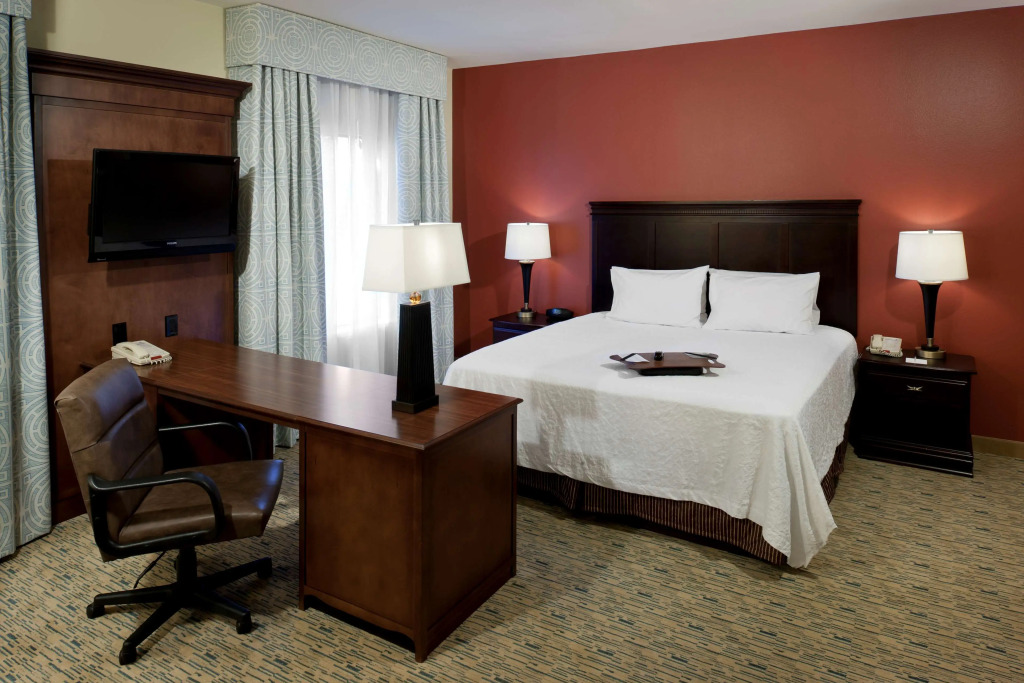 Hampton Inn & Suites Texarkana