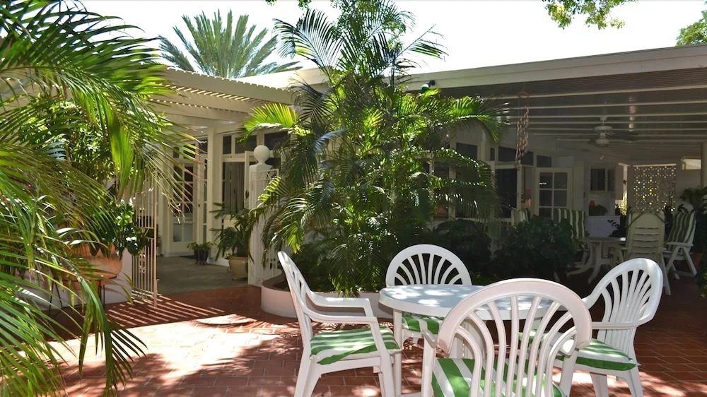 Aruba Tropical Garden Home