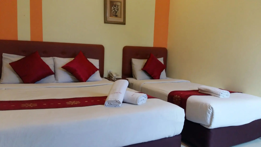Sun Inns Hotel Meru Raya