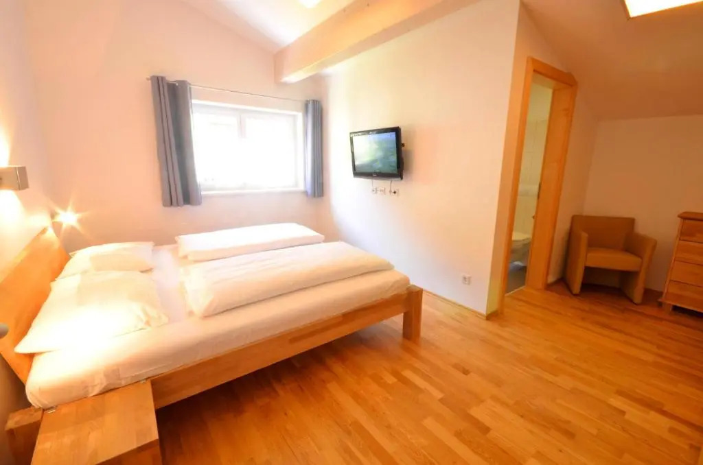 Penthouse Cooper - by Alpen Apartments