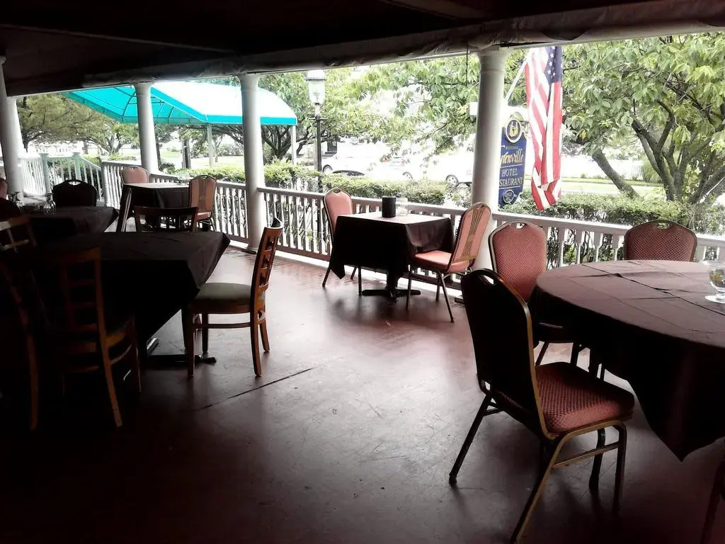 The Grenville Hotel and Restaurant