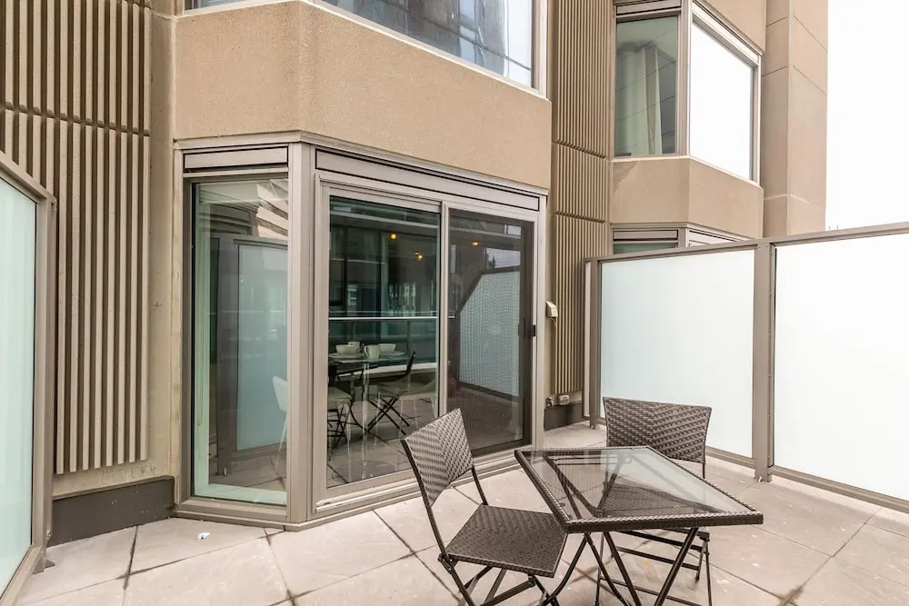 Newly Decorated Yorkville Condo