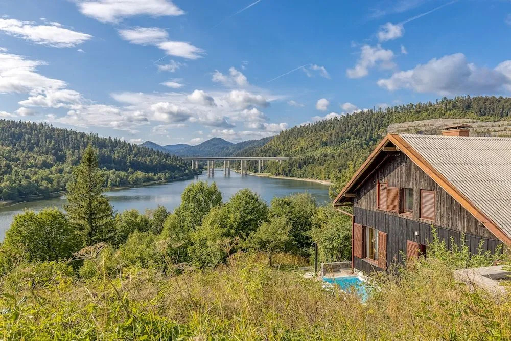 Lake House Felice