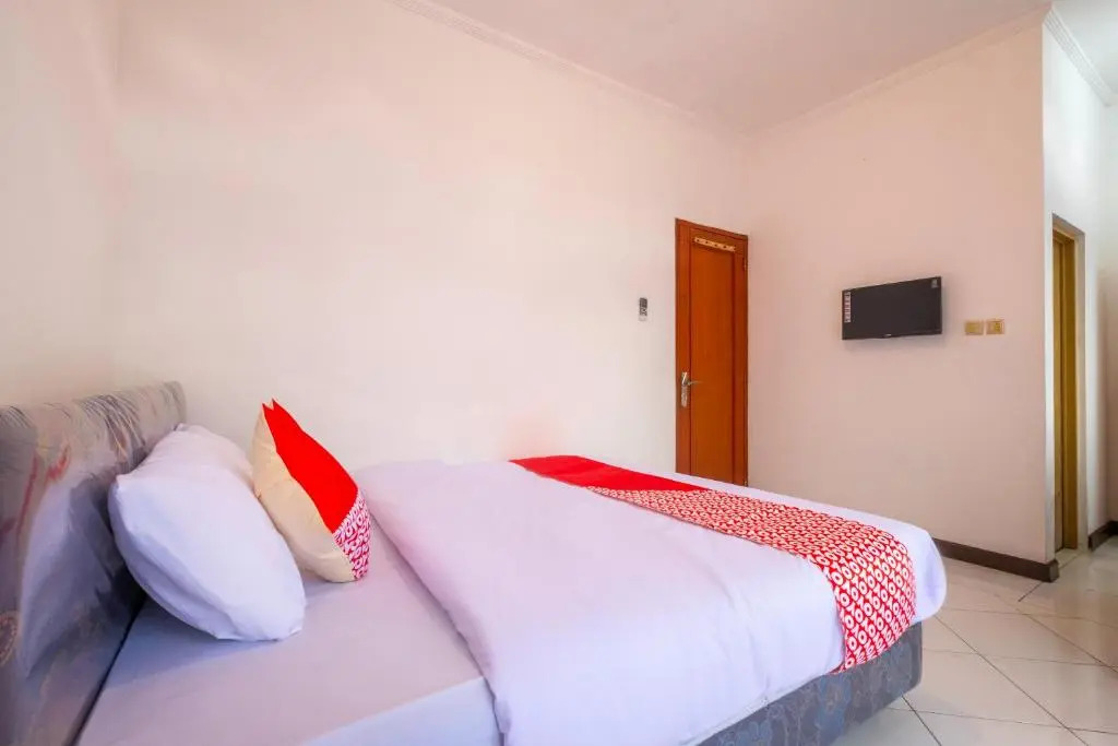 OYO 2728 Sinulingga Residence