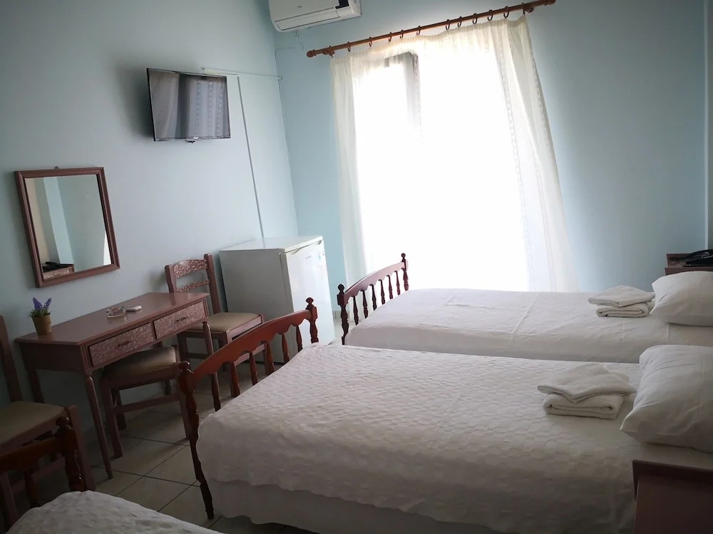 Artemis Hotel