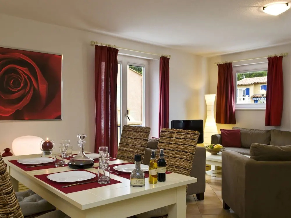 Luxurious Provencal villa with AC, near the nice Vidauban