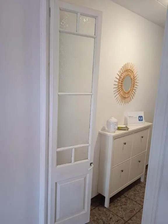 Casa Olivera- apartament al Passeig Font Vella