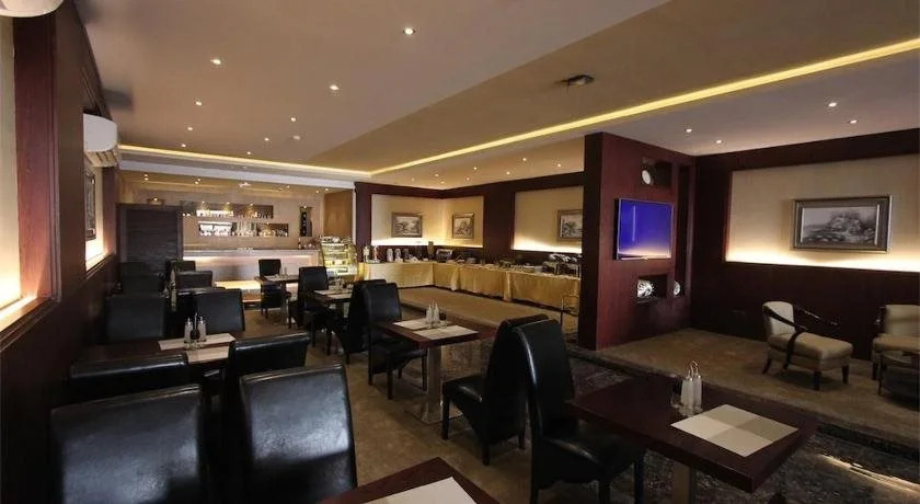 Taleen Granada Hotel Apartments