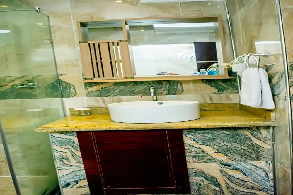 Golden Tulip Garden City Hotel - Rivotel