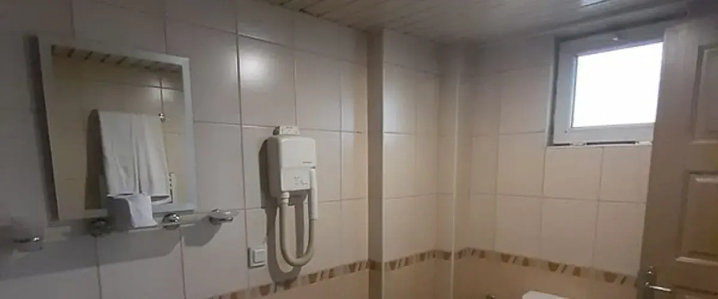 Аймини Отель