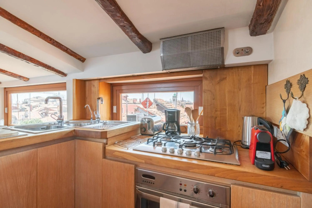 Rooftop Terrace Penthouse & 360° Views | Venice5th