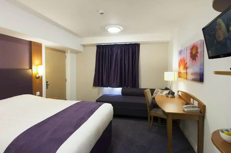 Premier Inn Bristol South