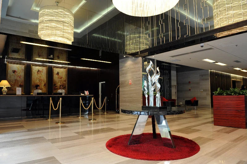 Q-City Hotel