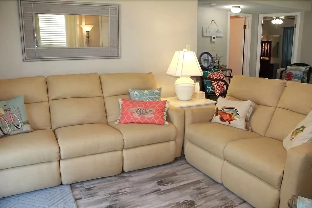 Wolf Bay Villas