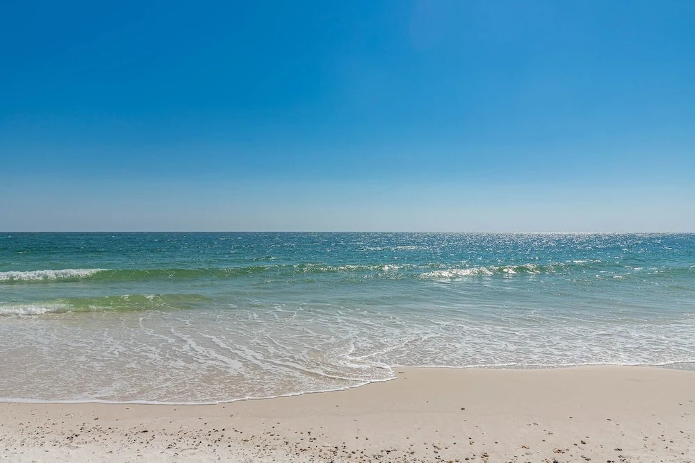 Seawind 905 3 Bedroom Condo