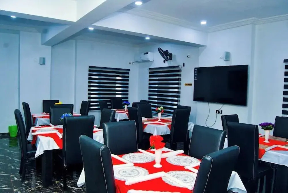 Alice Suites