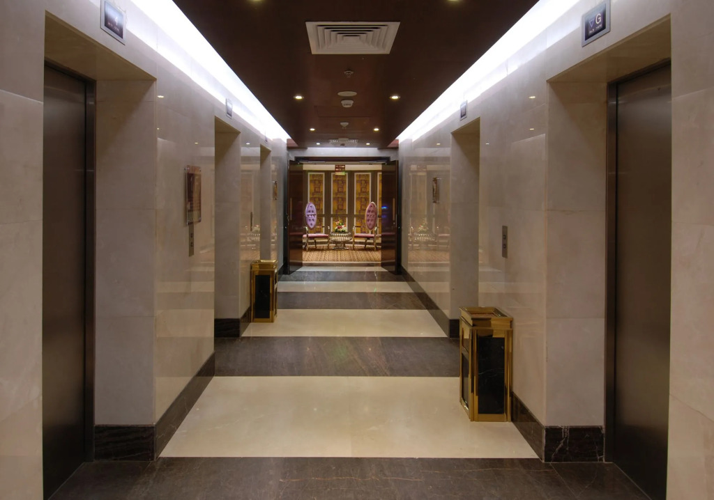Gloria Al Madinah, Al Fayroz Al Massi