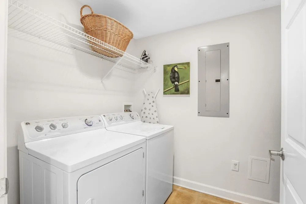 Admirals Quarters 508- Luxury Beachfront Condo 3 Bedrooms 3 Baths 5th Floor