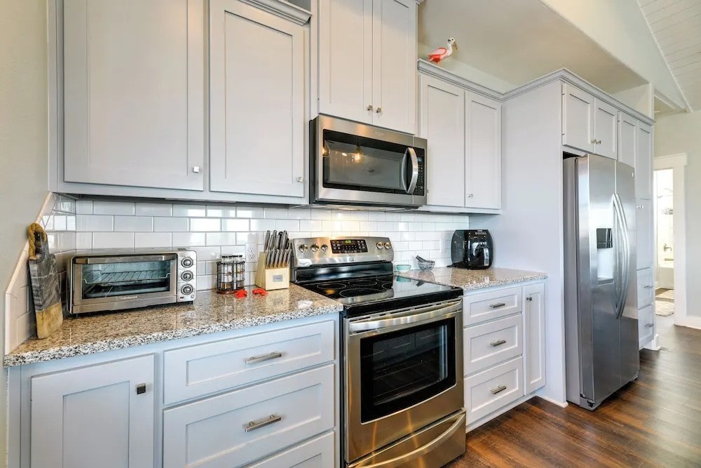 Resort Perks: Waterfront Rockport Home!