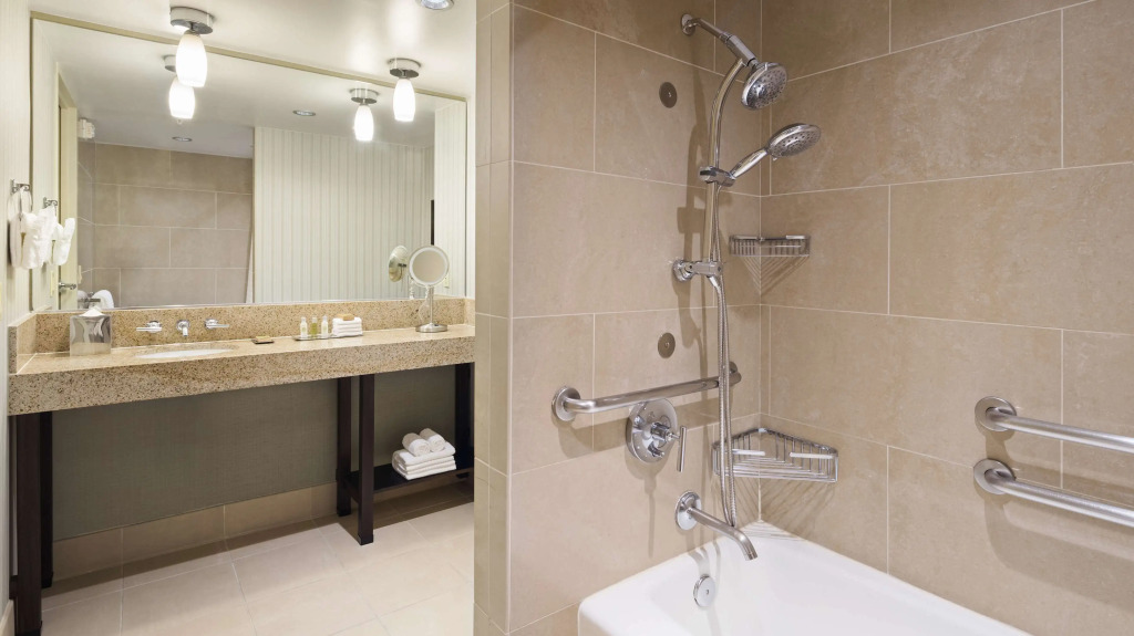 DoubleTree by Hilton San Diego Del Mar