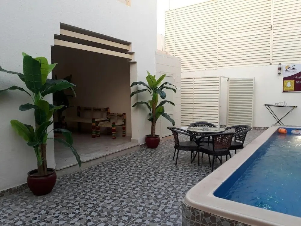 Al Maarefa Chalets