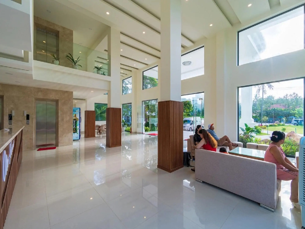 Homestead Seaview Phu Quoc Hotel