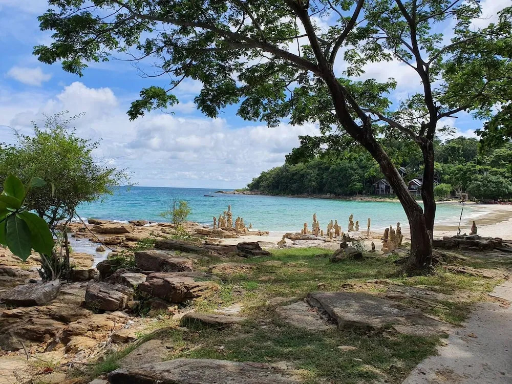 Blue Bay Bungalow