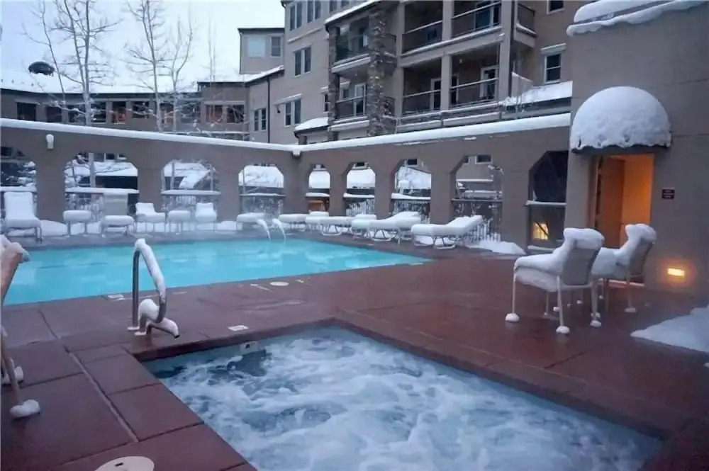 Snowmass Woodrun 9956