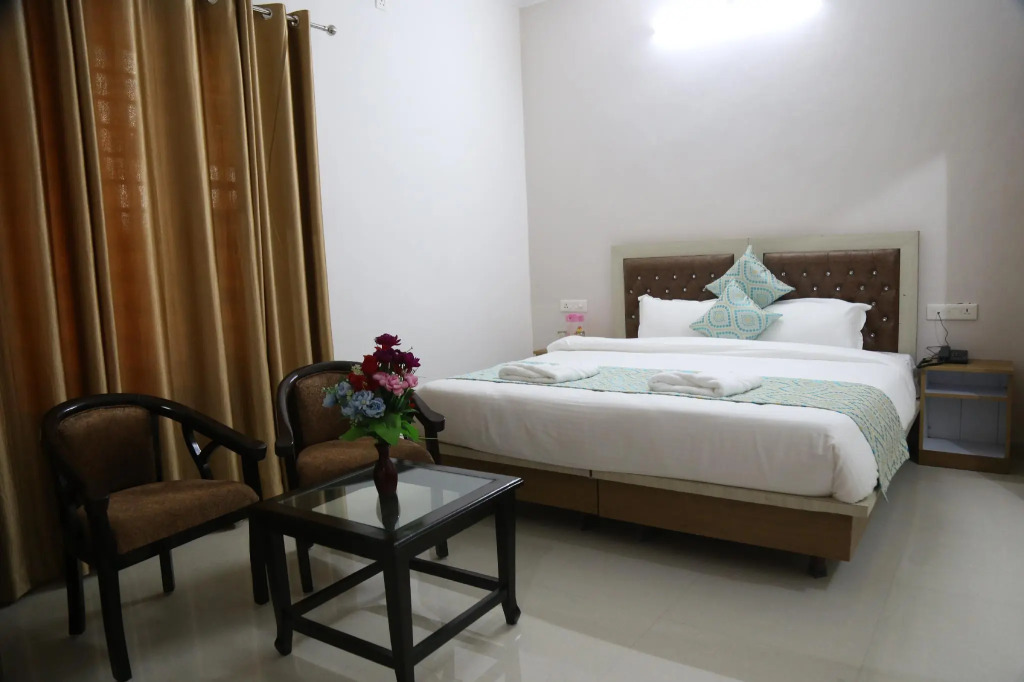 Hotel Yog Tapovan