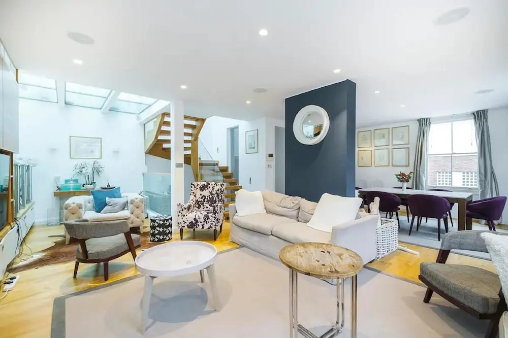 Classy 5BR Roof Terraced Fully AC Kensington House