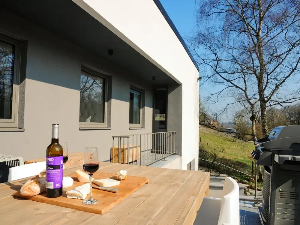 Holiday Home in Noiseux With Indoor Pool