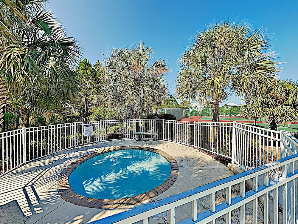 New Listing! Spacious Beach W/ Pools & Tennis 5 Bedroom Home
