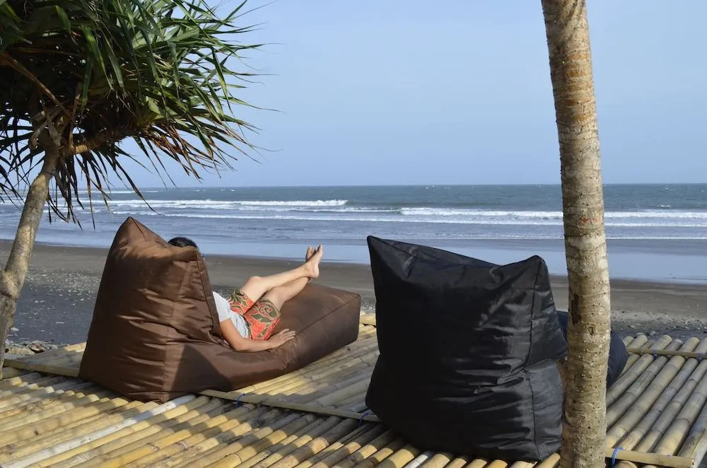 West Break Bali - Medewi