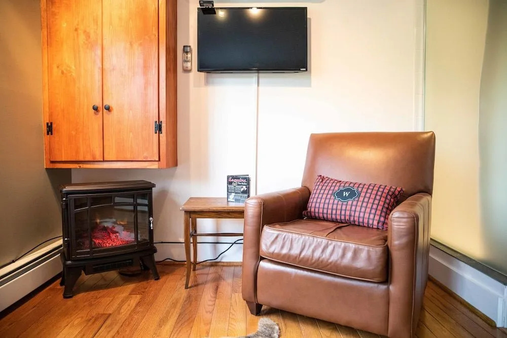 The Woodstocker B&B