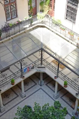 Panzió Apartments