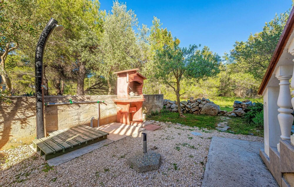 Awesome Apartment in Vir With 2 Bedrooms and Wifi