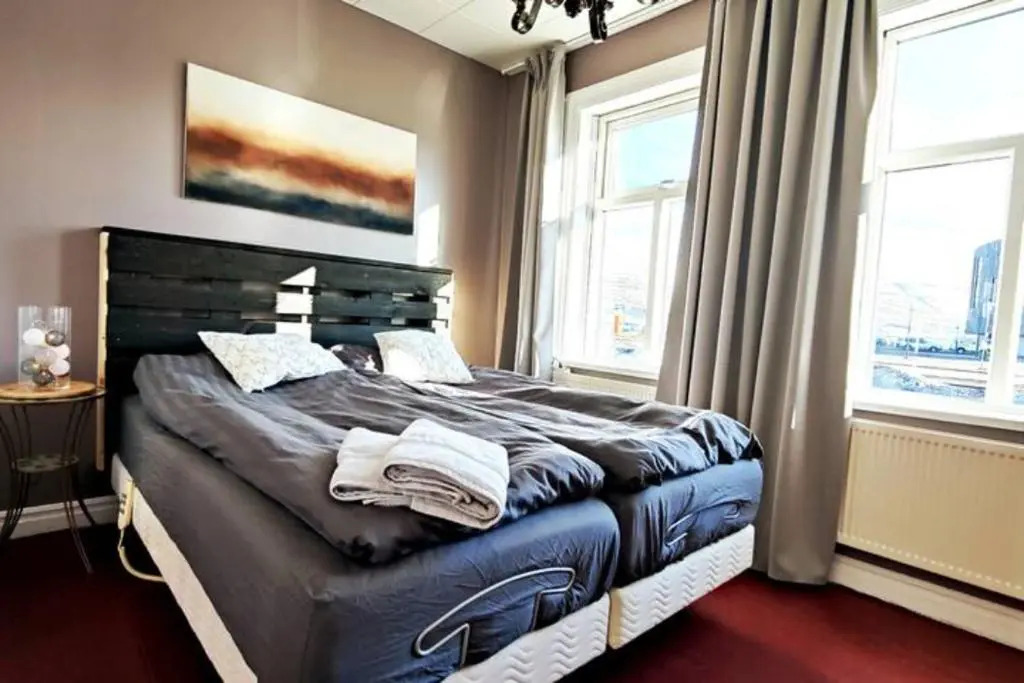 Fantastic location, 1-2 bedroom apartment downtown
