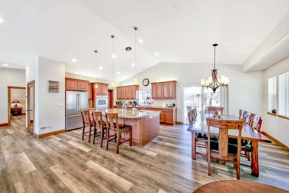 Tahoe  In The Pines 4 Bedroom Home
