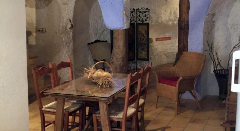 Cueva del Clavel