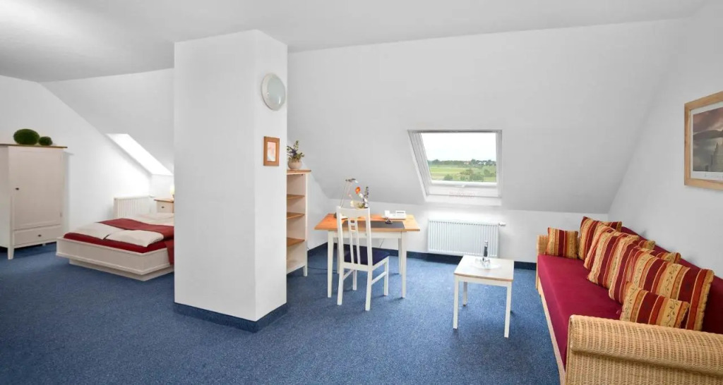 Fairway Hotel