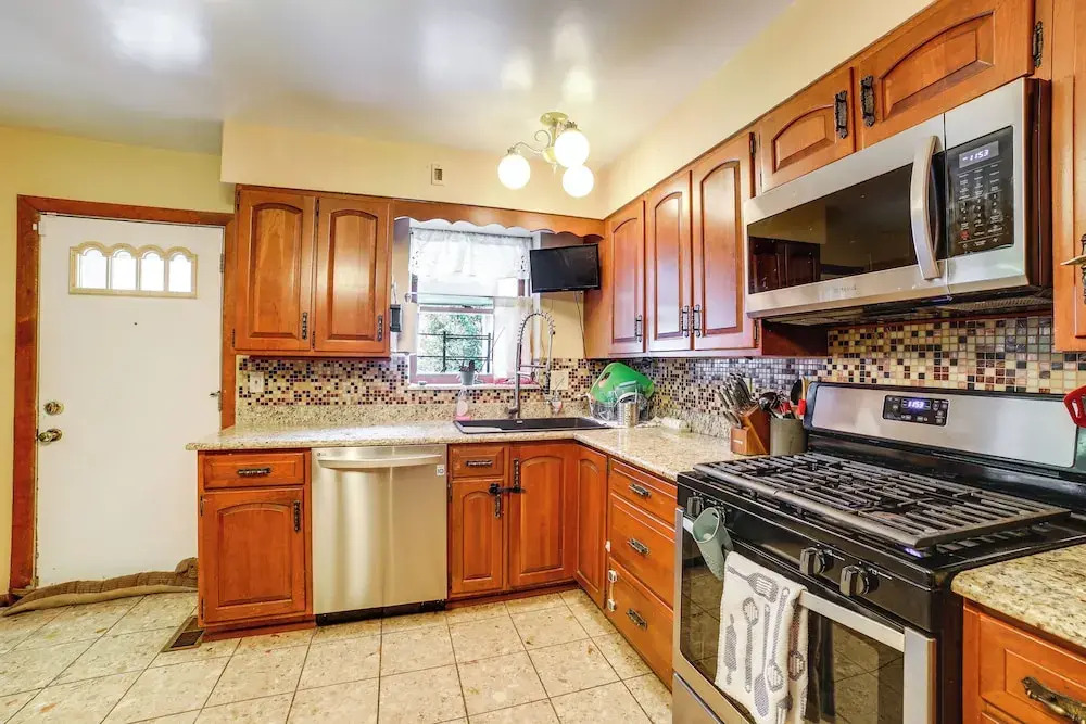 Spacious Pittsburgh Rental: Walk to Frick Park!