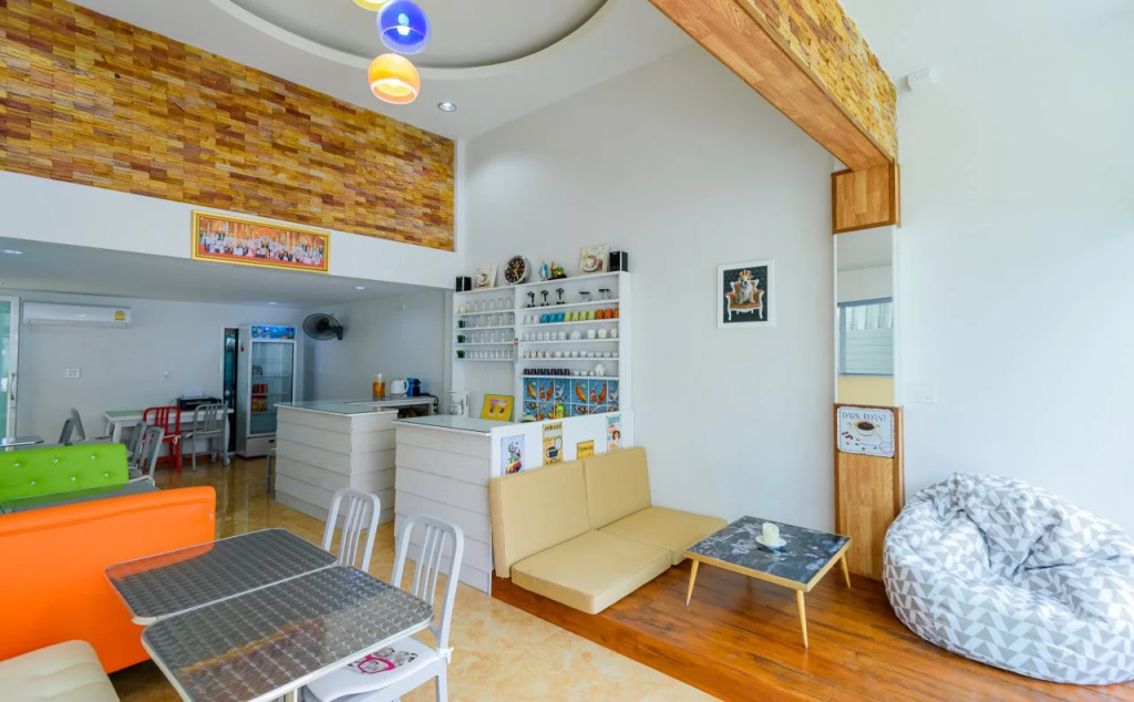 Lemon House 51